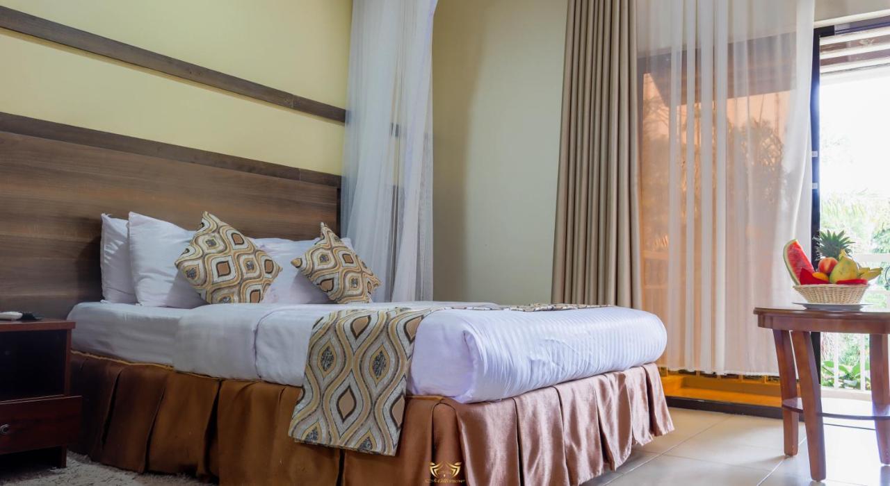 Millsview Hotels In Кисуму Екстериор снимка