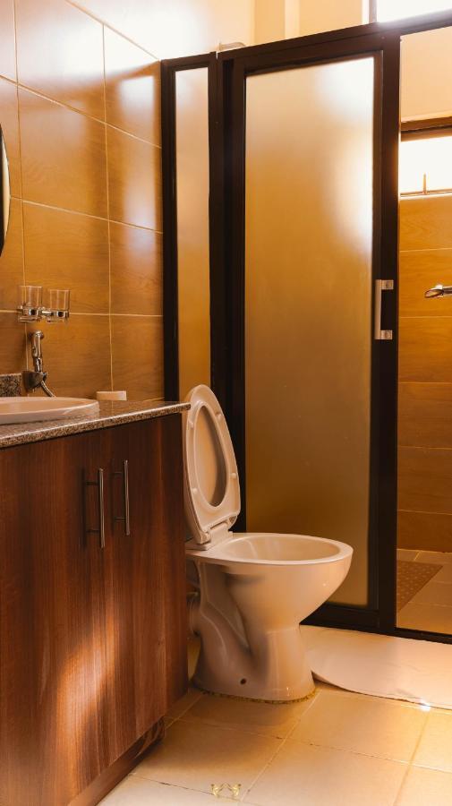 Millsview Hotels In Кисуму Екстериор снимка