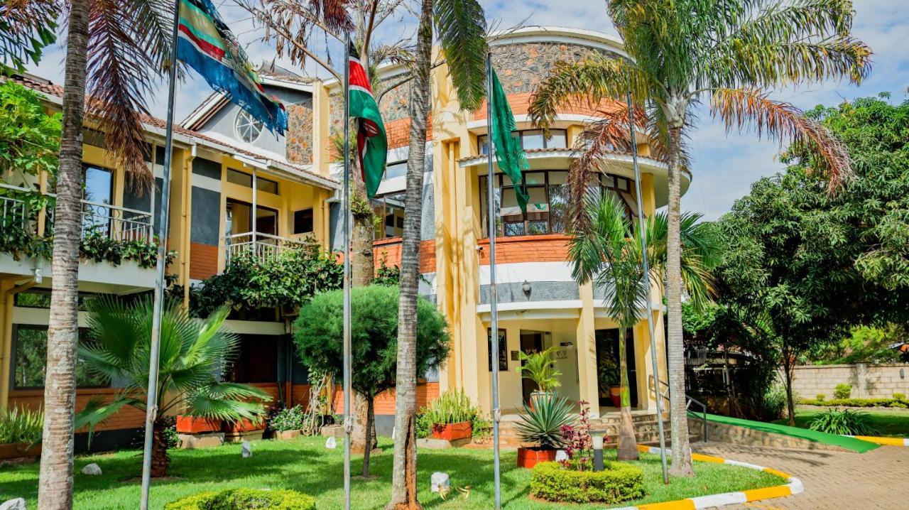 Millsview Hotels In Кисуму Екстериор снимка